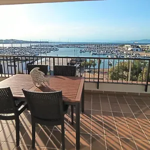https://apartaments-club-nautic-lescala.topcostabravahotels.com