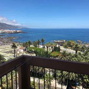 https://magnificent-studio-with-a-terrace-overlooking-the-sea.in-canary-islands.com